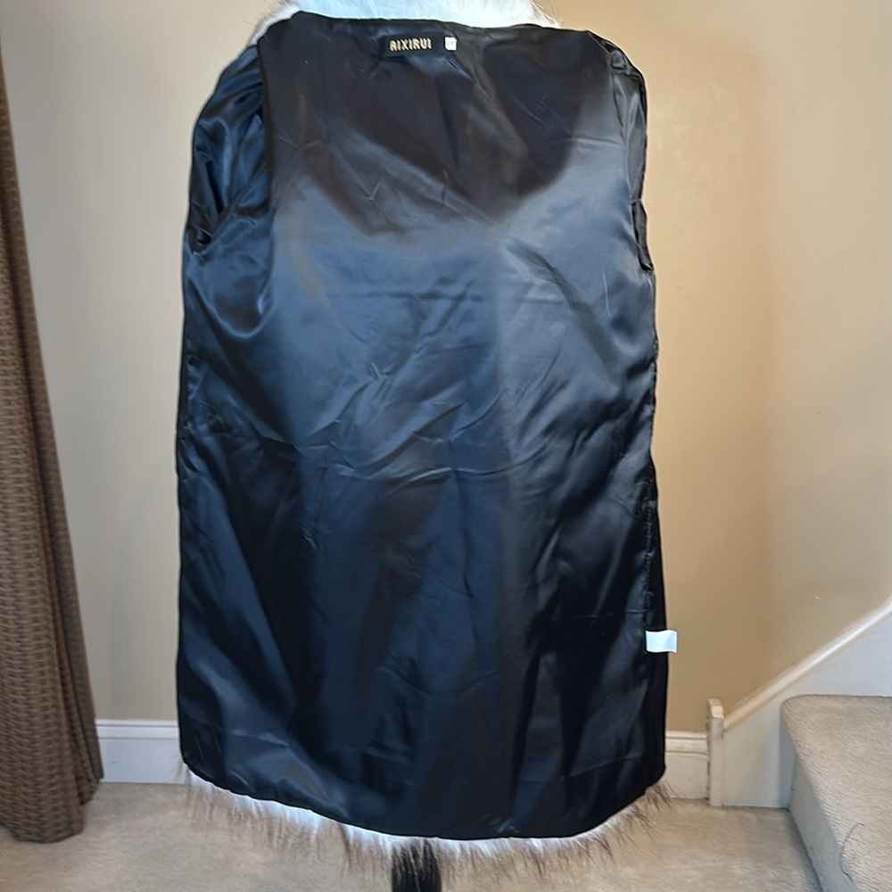 AIXIRUI Faux Fur Jacket NWOT - Picture 12 of 15